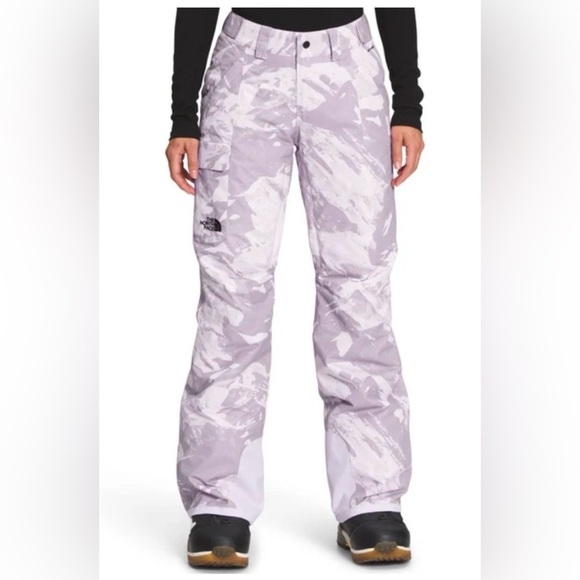 The North Face Pants - The North Face women’s snow pants 2XL Freedom Insulated Pink Camo ski winter NWT